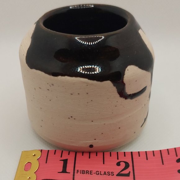 Bud vase Thrown on a wheel with recycled clay - Picture 1 of 2